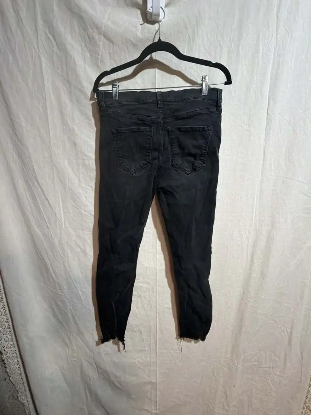 Free People Distressed Skinny Jeans Size 29R Black